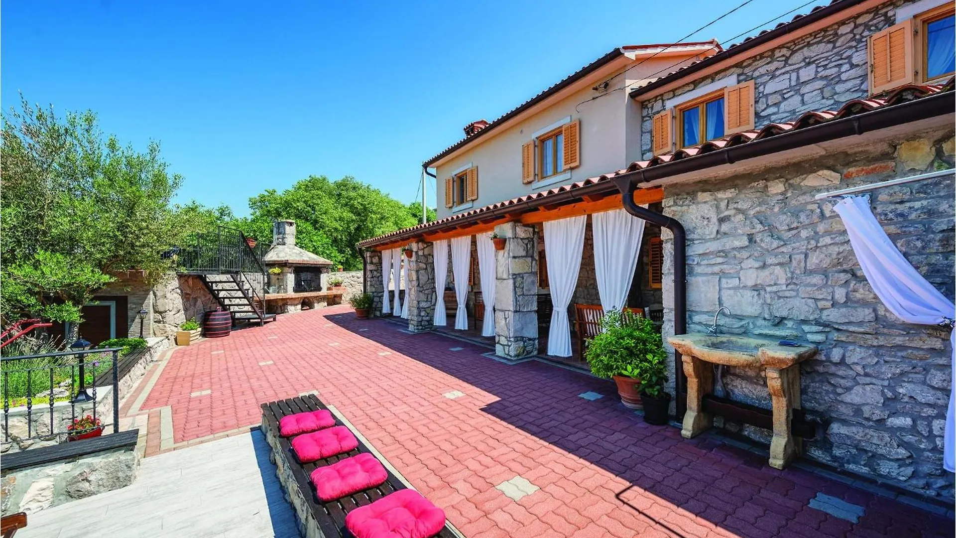 Lovely Home In Kozljak With Wifi Croatia