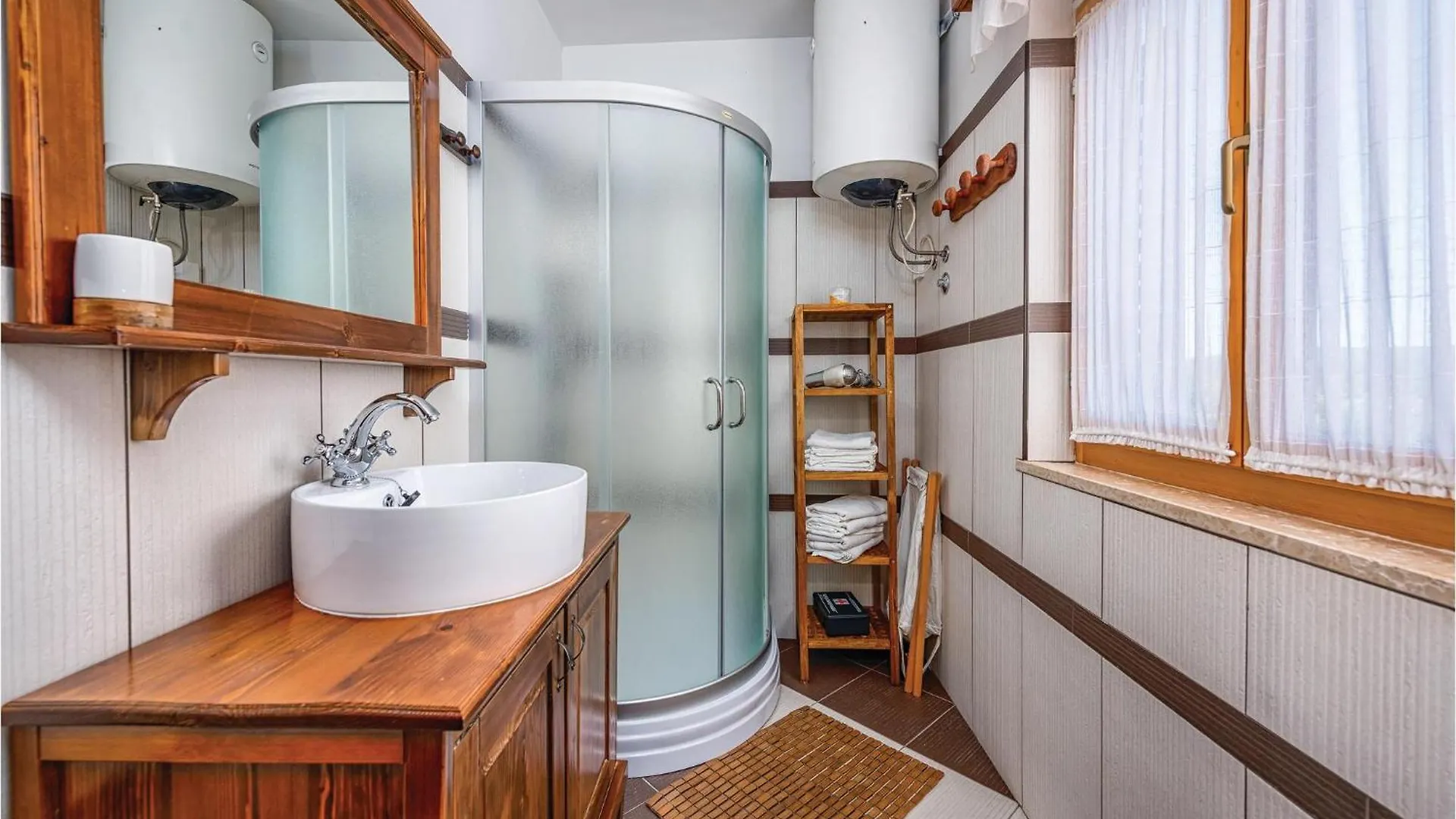 Lovely Home In Kozljak With Wifi Holiday home
